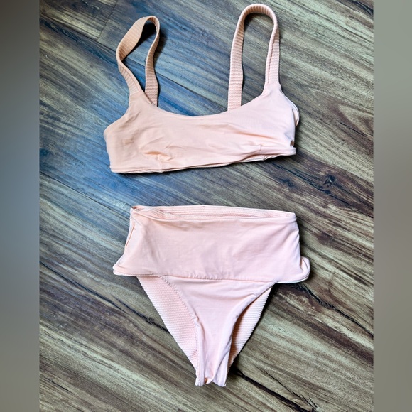 L Space Bikini- Jess & Desi S - Picture 3 of 6